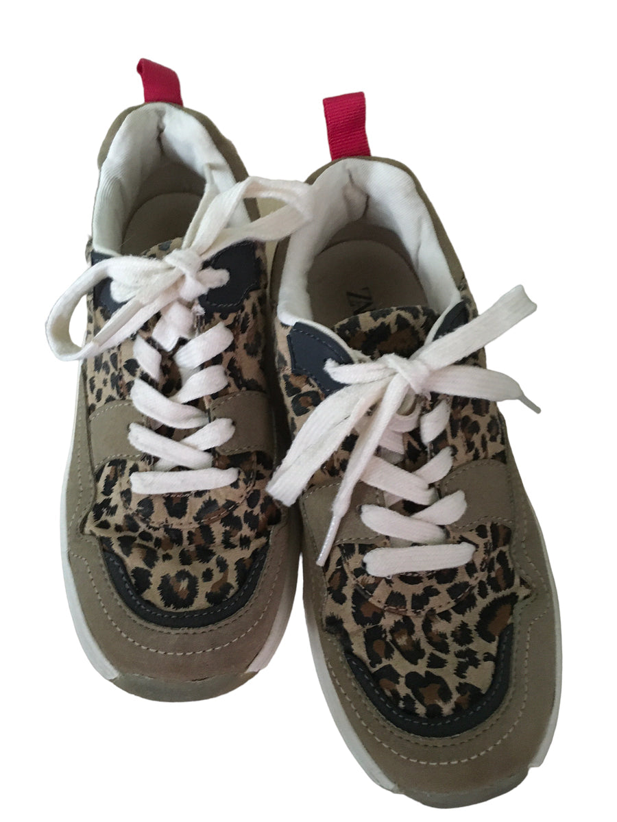 Zara Girls Leopard Animal Print Lace Up Trainers Girls Size UK 3 EUR 35