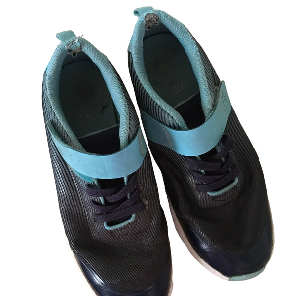 Boys new arrivals trainers 13.5