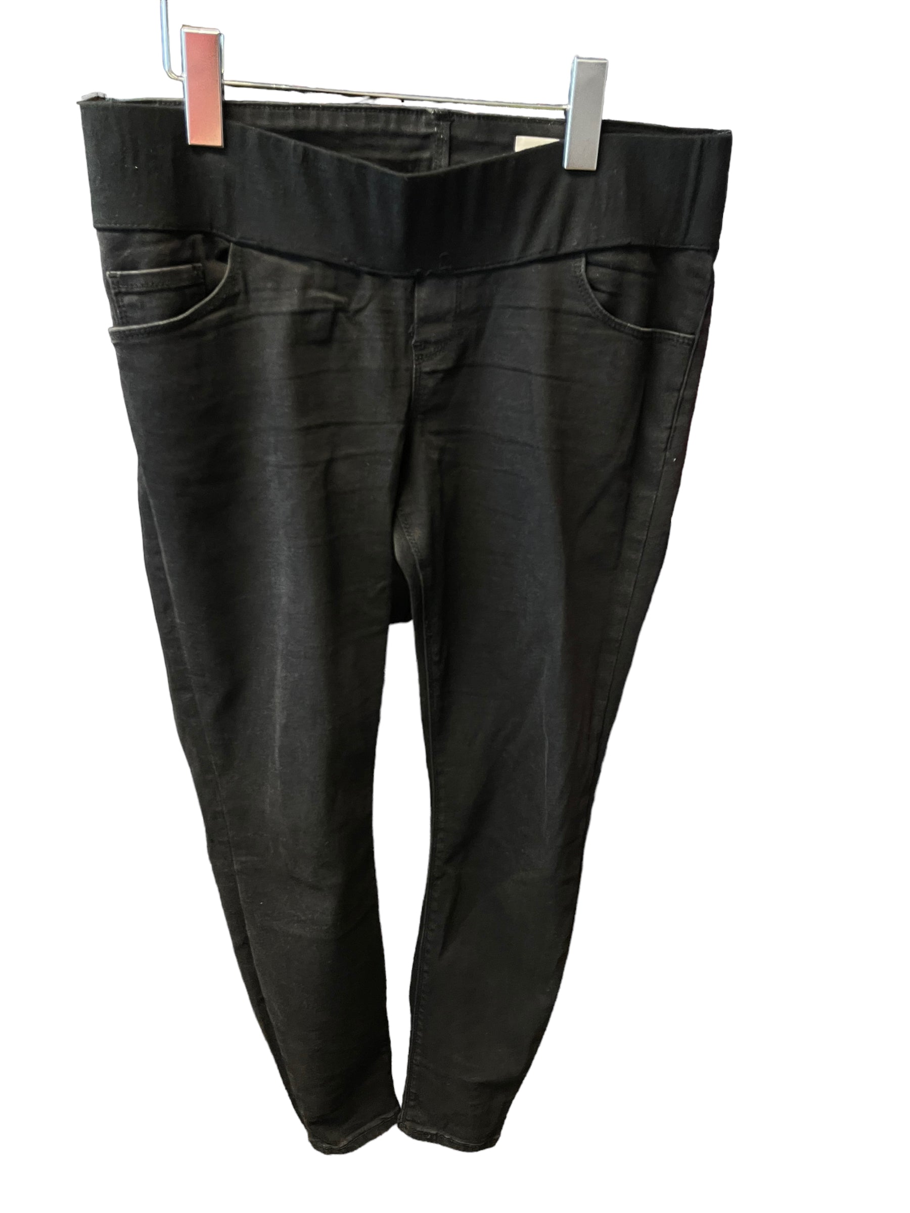 Asos pregnancy clothes store