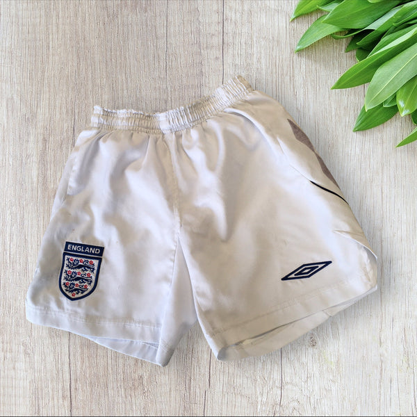 Umbro White England Football Shorts - Playwear - Unisex 6-7yrs